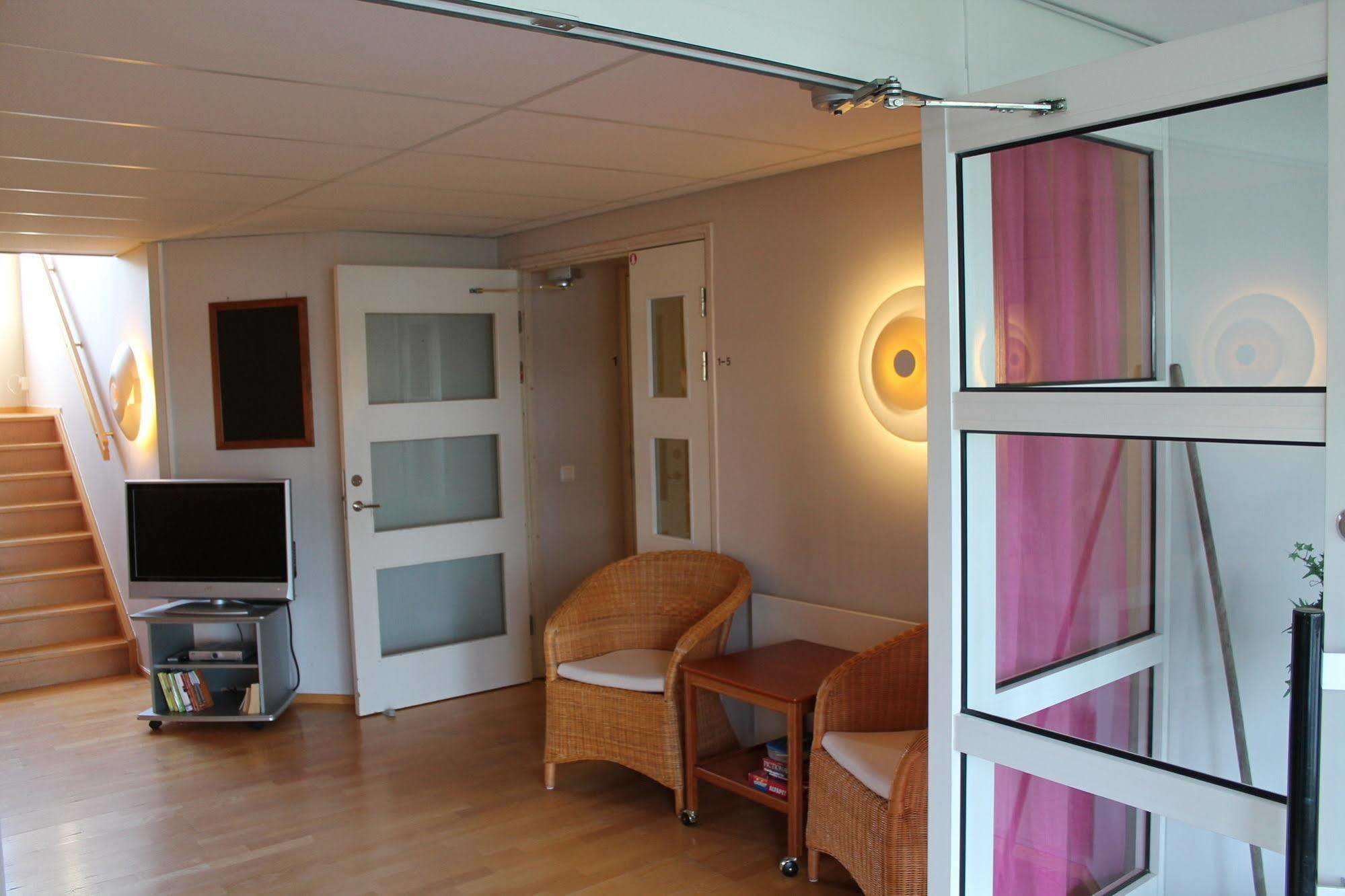 Hotell Sjoevillan Upplands-Väsby Dış mekan fotoğraf