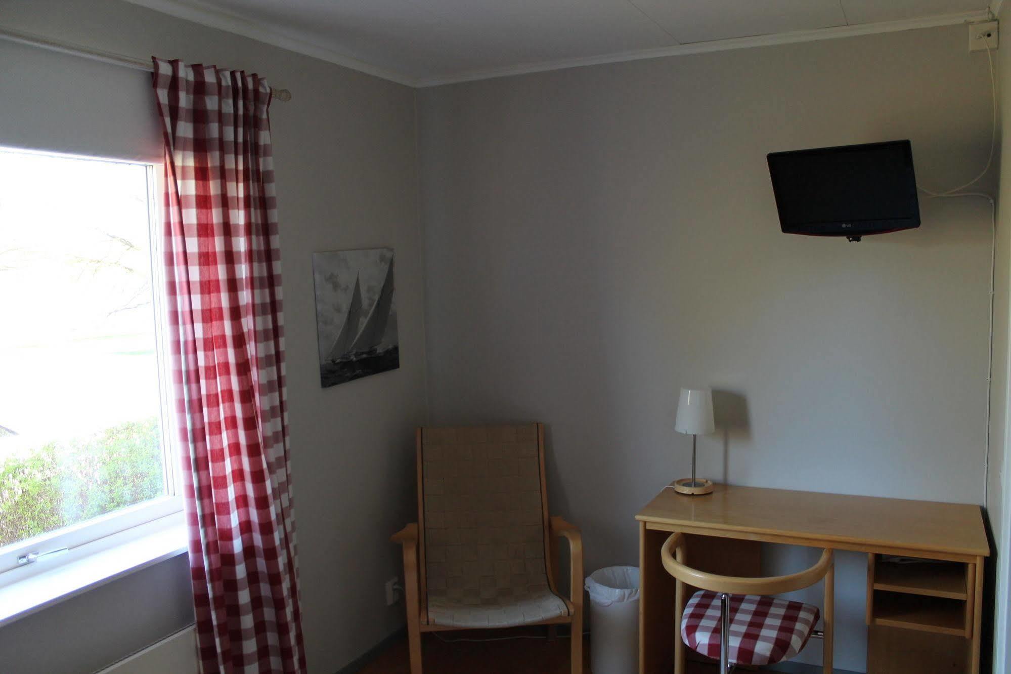 Hotell Sjoevillan Upplands-Väsby Dış mekan fotoğraf
